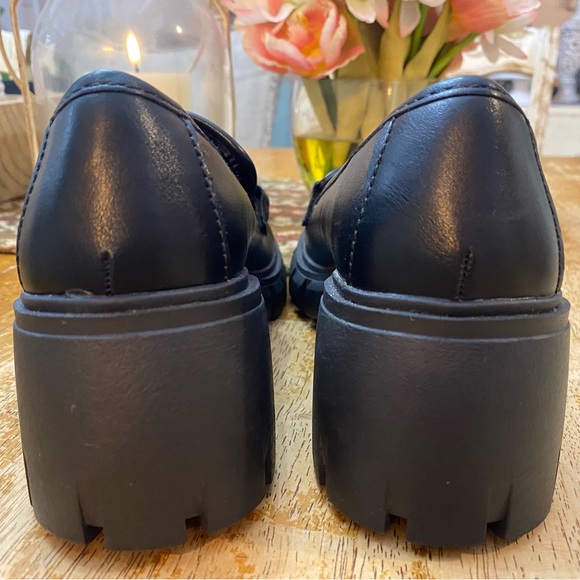 Madden Girl Shoes - Picture 4 of 7